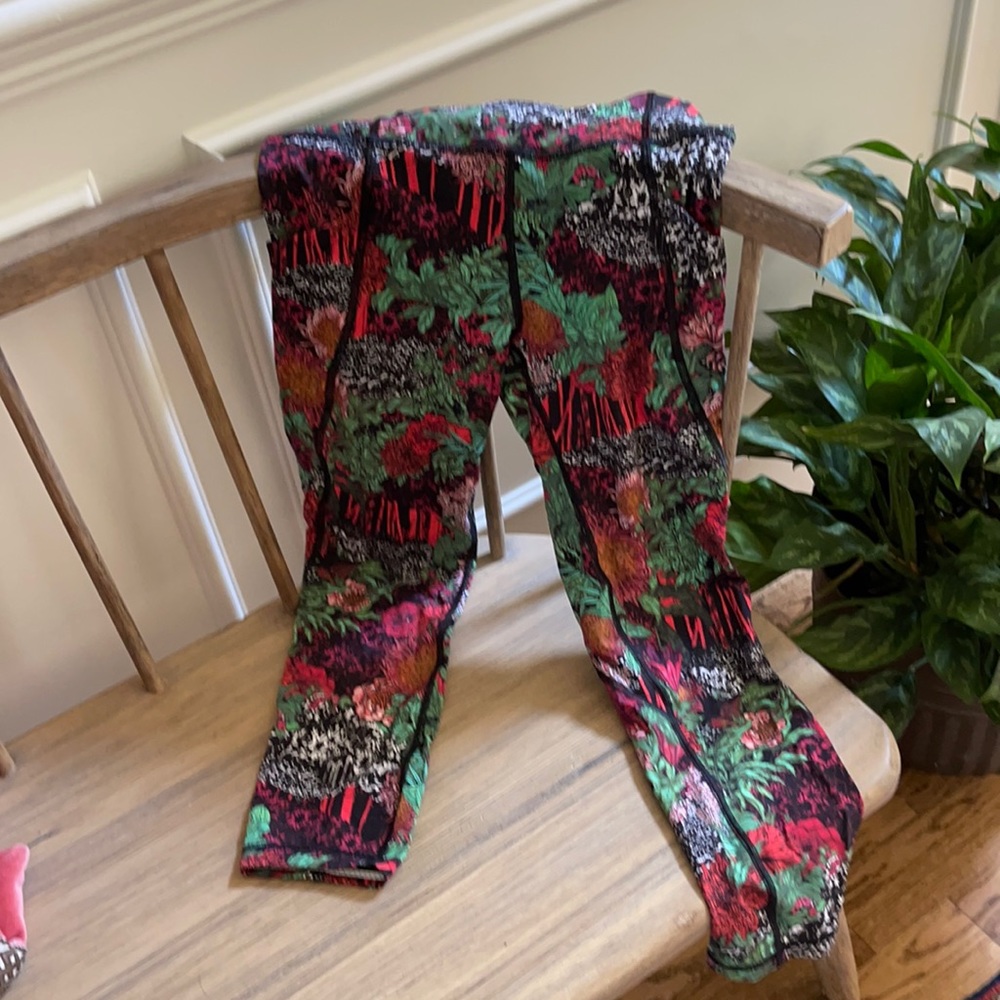 Lululemon workout leggings